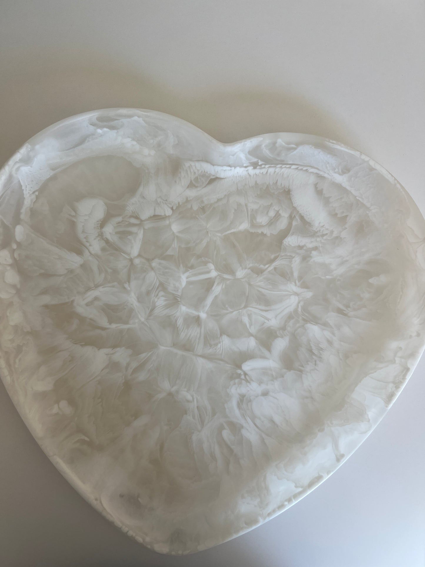 Nashi - Heart Trey Large - White